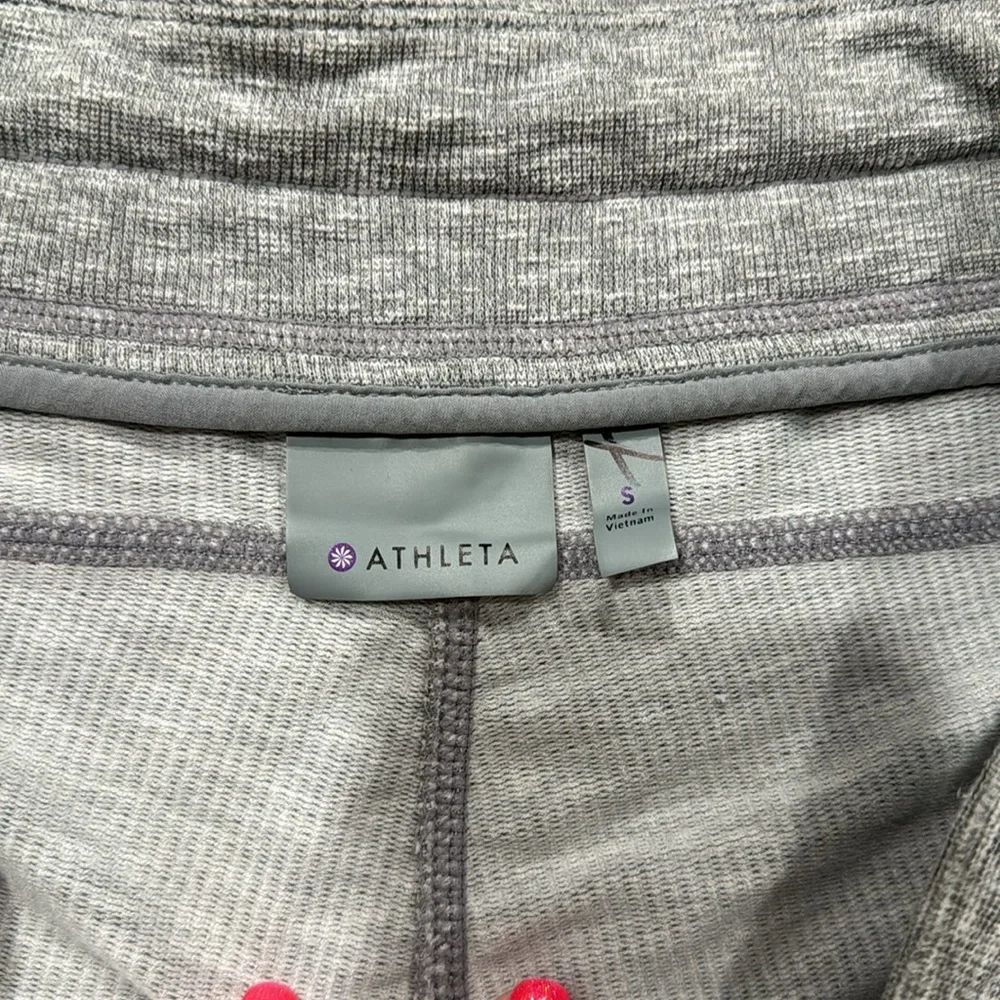 Athleta shorts - Picture 4 of 7